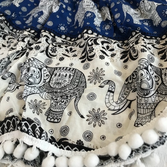 Pom pom shorts - Picture 2 of 2